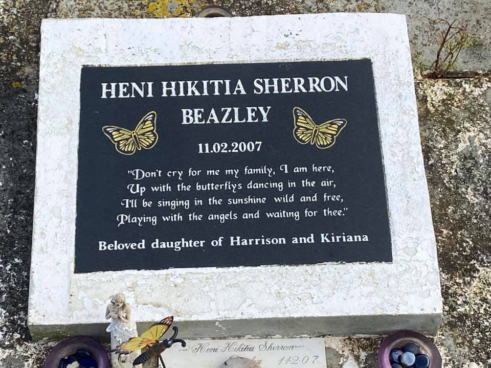 Beazley, Heni Hikitia Sherron (Headstone)