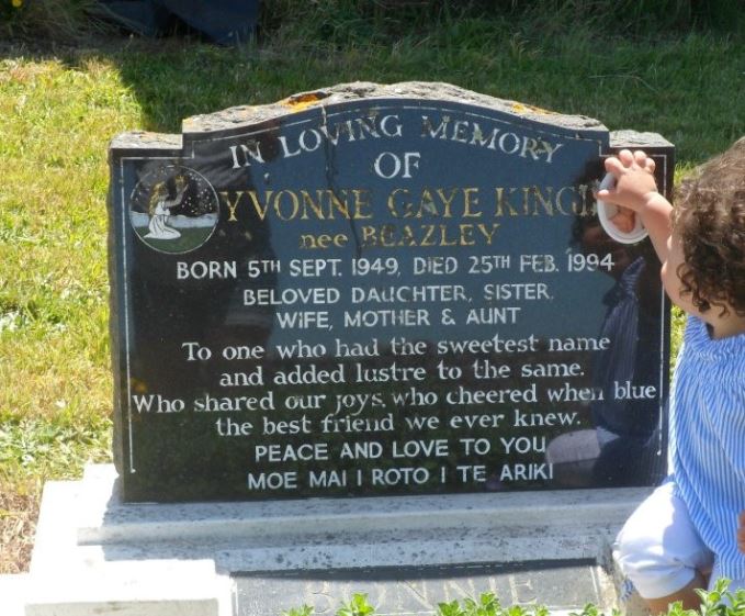 Beazley, Yvonne Gay (Headstone)