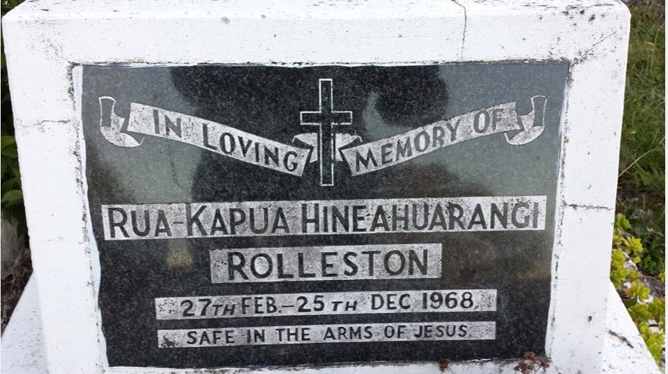 Rolleston, Rua-Kapua Hineahuarangi (Headstone)