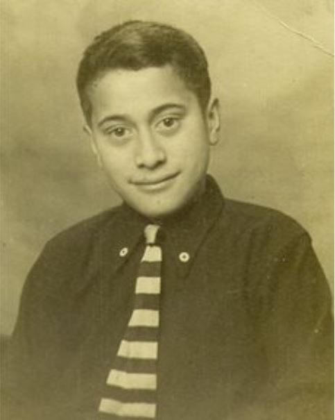 August , Wi Tuparea
1932 - 1993  (60 years)